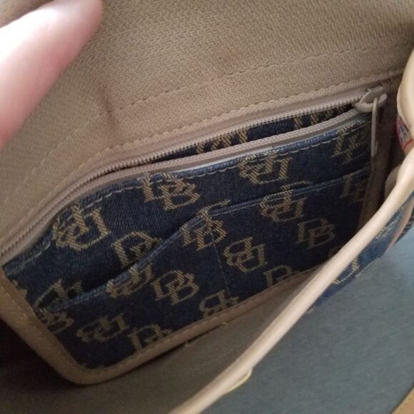 Vintage Dooney & Bourke Small Saddle Crossbody - Picture 6 of 12